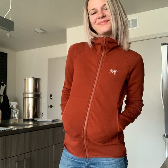Arc'teryx Jackets & Blazers - Arcteryx kyanite hoodie sunlight dawn small